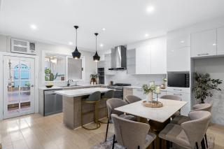 Cozy family home close to city! - 4