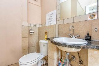 Urban Serenity Fast WiFi Smart TV Central JHB - 4