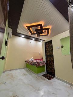 Hotel Gumthi - 8