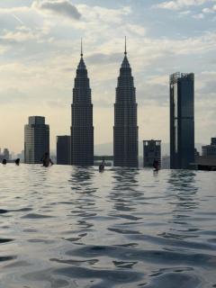 LUXORA SUITE's E A T O N KLCC - 0