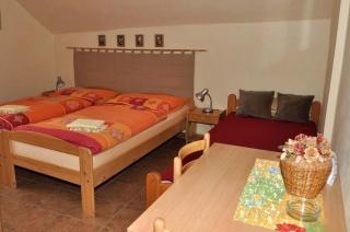 Vltava Port Riverside Restaurant-Café-Pension - 9