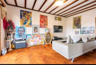 Villa & Wellness Area Jacuzzi Sauna Massage Table - 8