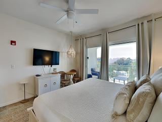 Inn At Seacrest 303 - Seaside Sunrise - 7
