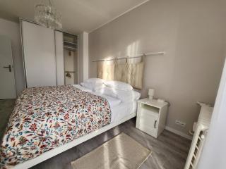 Sunny City Center Apartment, free parking - 8