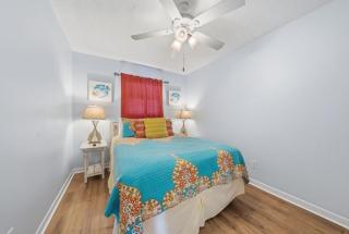 Boardwalk 1082 by Youngs Suncoast - 4