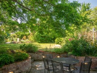 4 Bed in Winfrith Newburgh DC190 - 7