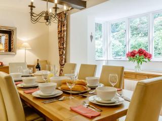 4 Bed in Llanfoist BN243 - 1