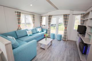 Classic for 4 Holiday Home - 3