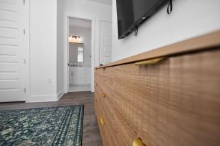 Luxury Beach Retreat Pool, Game Room, Sleeps 16 - 9