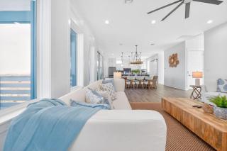 Luxury Beach Retreat Pool, Game Room, Sleeps 16 - 5