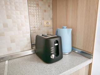 Cozy 2 Balconies Beach Apartment - 6