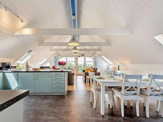 3 Bed in Penally FB268 - 6