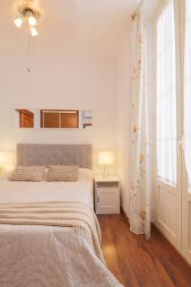 C61 - Brand New One Bedroom Cathedral Views - 5