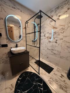 NOVIA apartment & Free Parking & Self Check in - 8