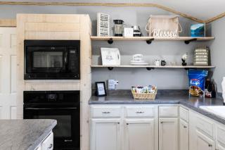 Zebra Ranch 16-Guest Compound Mtn VuSpaPKL BAL - 3