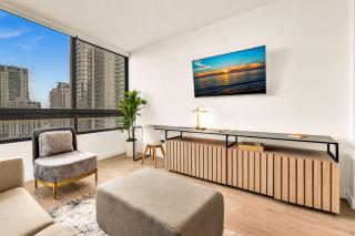 Miami Oasis 2BR Apt Pool & Beach Access for 5 - 3