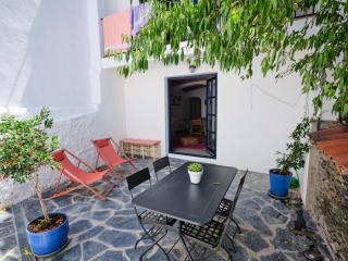 Apartment at Cadaqués Church - 2