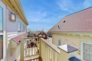 Downtown Skydeck - Unit C - 9