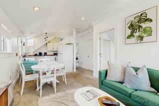 Downtown Skydeck - Unit C - 8