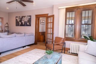 The Rhine Street Retreat Prime location! - 8