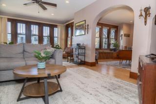 The Rhine Street Retreat Prime location! - 0