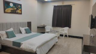 Dev Shree Hotel - 5