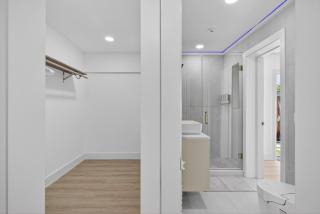 Central Tampa 3BR-2BA Near Stadium & Airport - 4