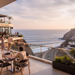 New apartment steps from Larcomar & Kennedy Park - 1