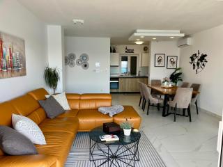 Marina Vista Escape, lux seaview 3 bedrooms Penthouse - 4