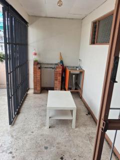 Habitación amplia en zona universitaria - 3