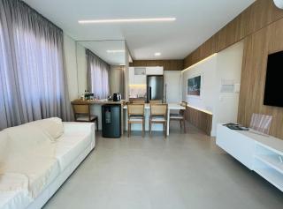 Residencial Cayman - Apartamento espaçoso a apenas 3 minutos da Praia de Palmas, com ar-condicionado em todos os cômodos e sacada com vista para a rua. - 5