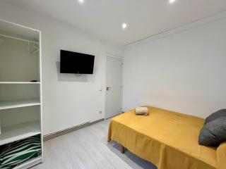Habitación privada en apartamento compartido junto al Aeropuerto y Fira Barcelona - 2