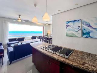 Isla Condo 403 Oceanfront Puerta al Mar in Sac Bajo - 1