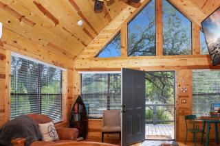 Arbor House of Dripping Springs - Nautical House - 5