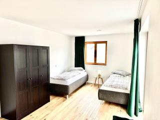 Sonnenwinkel - mit Wintergarten, Terrasse & Parkplatz - 2