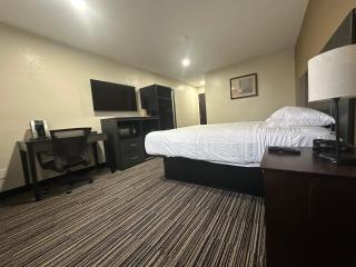 Baymont Inn & Suites - 1