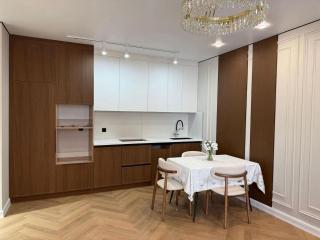 Центр города с видом на горы рядом Арбат Мега парк - 2