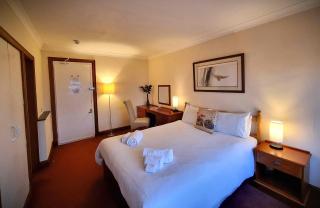 The Four Seasons Hotel - 8