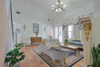 5-Bedroom Euro Villa 4 Retreats, Weddings, & More! - 5