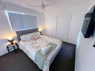Deebing Heights - Personal Haven - 0