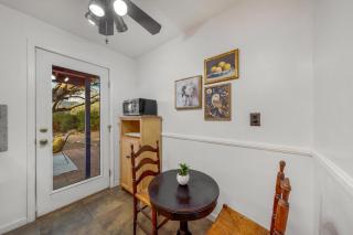 5 Min to TMC, 3 BR 2 BA, Yard and Grill, Central - 3