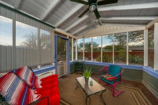 5 Min to TMC, 3 BR 2 BA, Yard and Grill, Central - 5