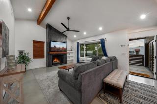 Sam Hughes, 3 BR 2 BA, Outdoor Living, Grill - 7