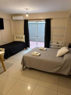 Mono ambiente en plata baja - 1