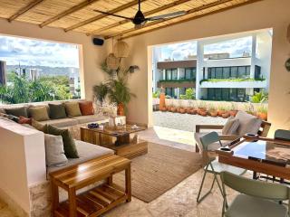 Luxury 5BR Villa Pool, Jacuzzi, Rooftop Near Beach - 4