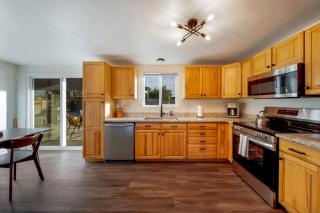 Pool, Davis Monthan AFB, 4 BR 2 BA, Renovated - 7