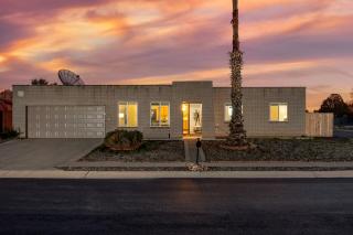 Pool, Davis Monthan AFB, 4 BR 2 BA, Renovated - 3