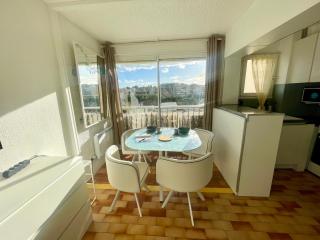 Studio rénové, proche port & village, parking, animaux admis - FR-1-796-83 - 6