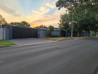 Haleys Guest House - Benoni - 0