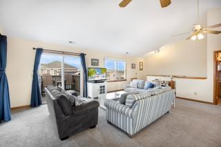 5042 - Beachside Hangar - 2